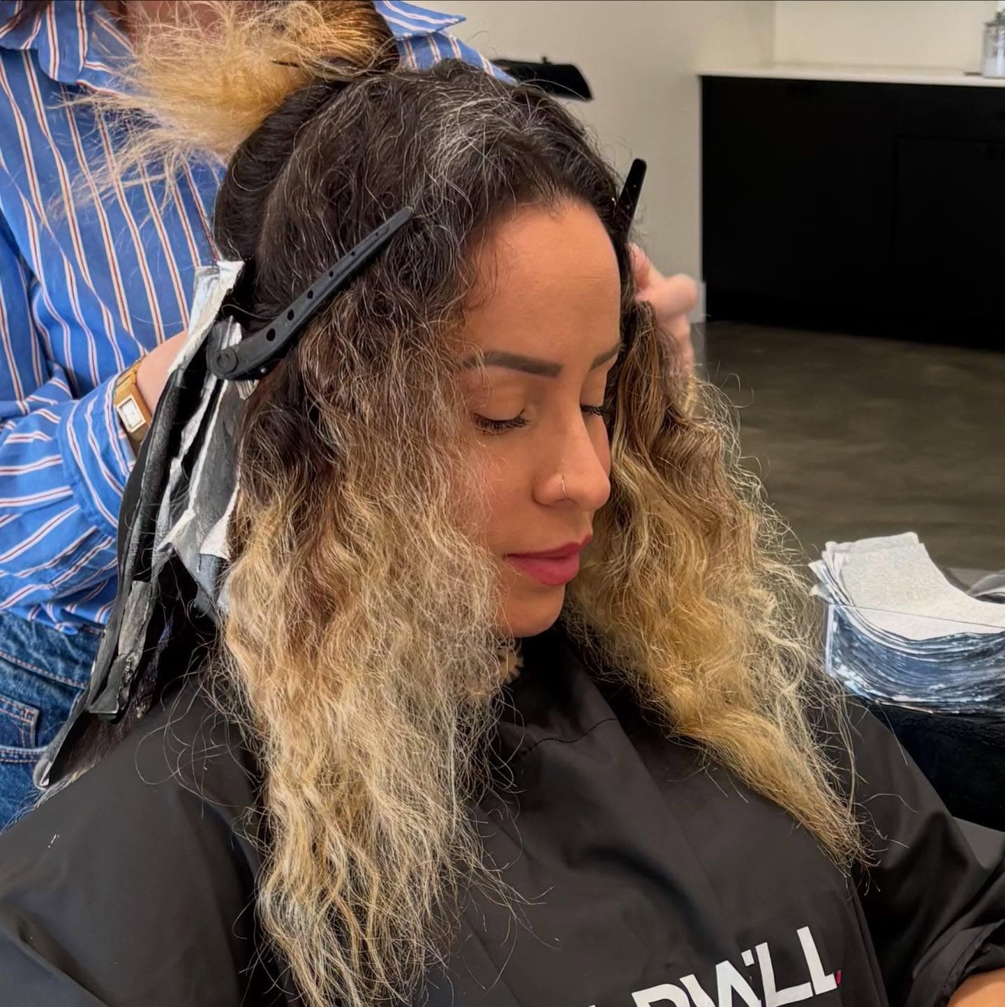 Foilayage color in process at the Volume foil bar